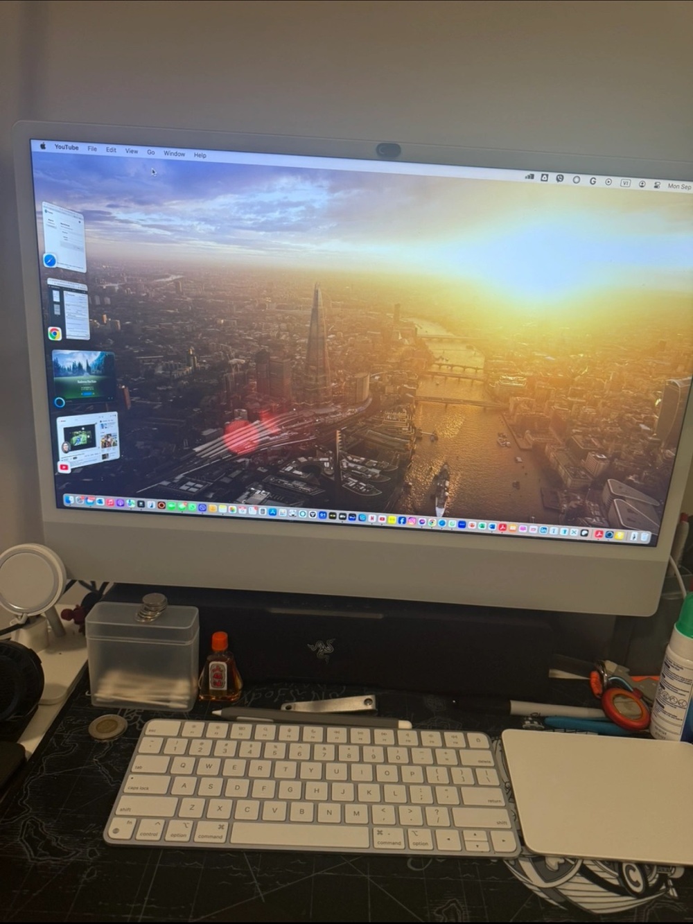 Apple iMac Desktop Computer - White and Silver